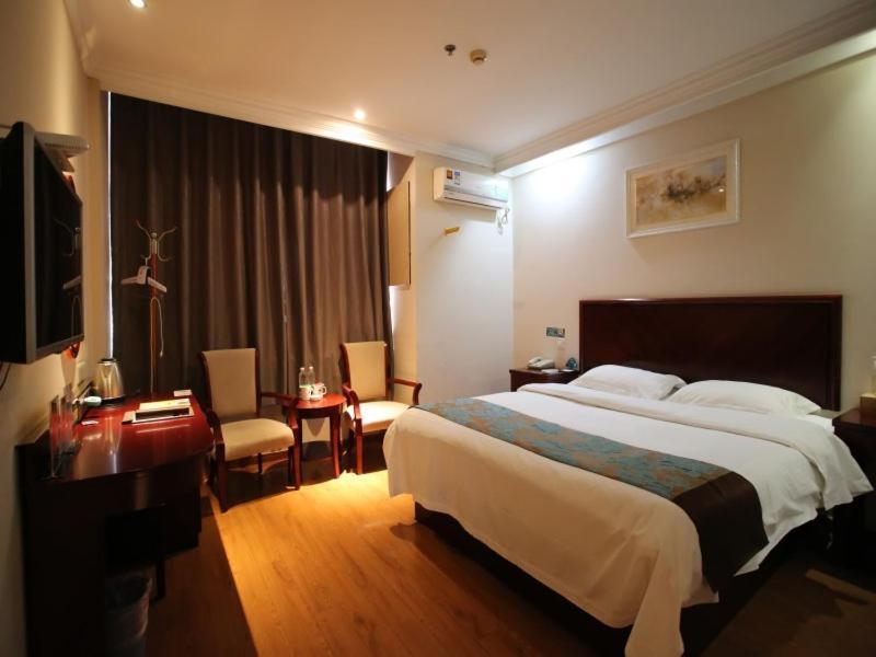 Greentree Inn Jiangsu Wuxi Yangjian Xihu Road Express Hotel Exterior photo